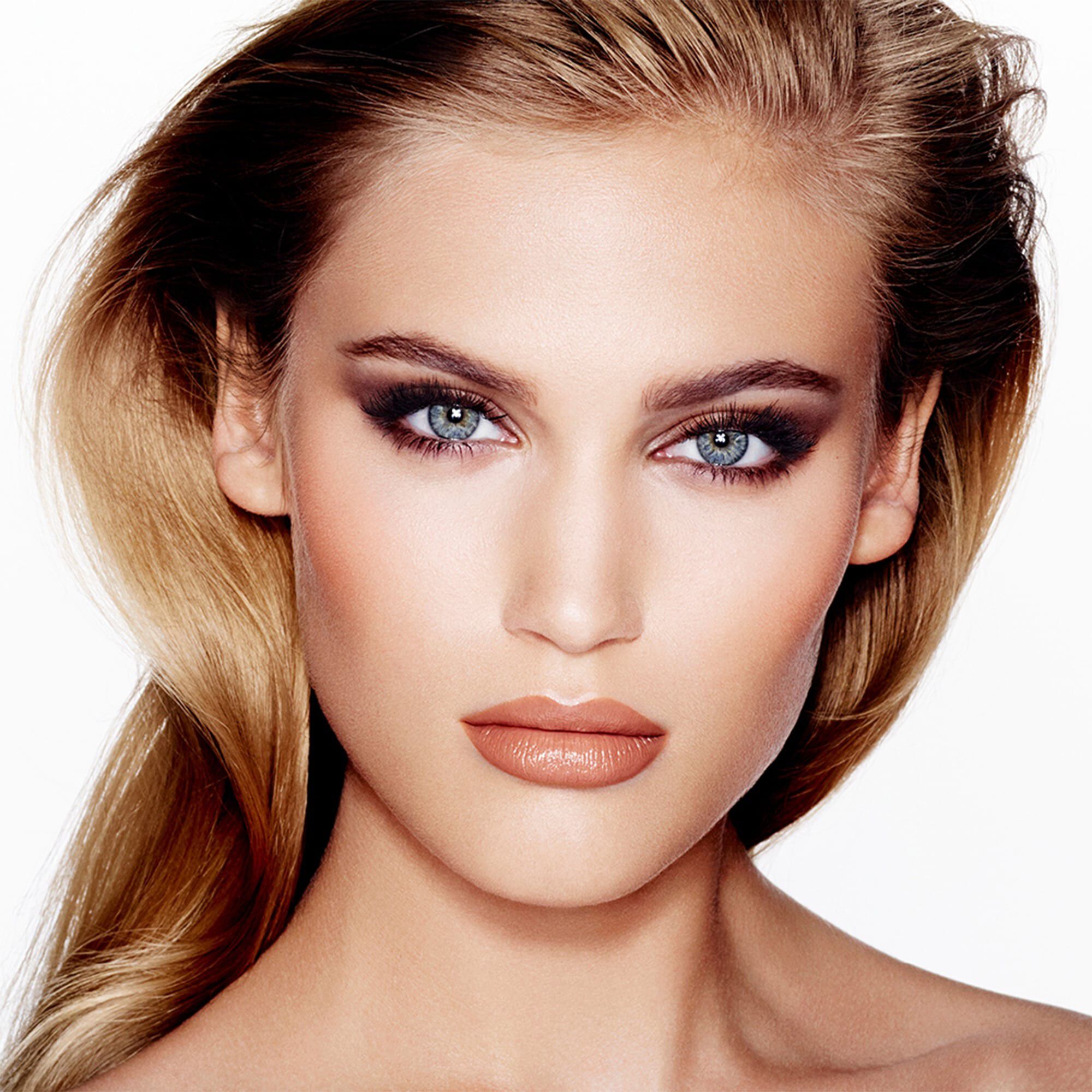 Luxury Palette Pillow Talk The Sophisticate - Palett med &ouml;gonskuggor