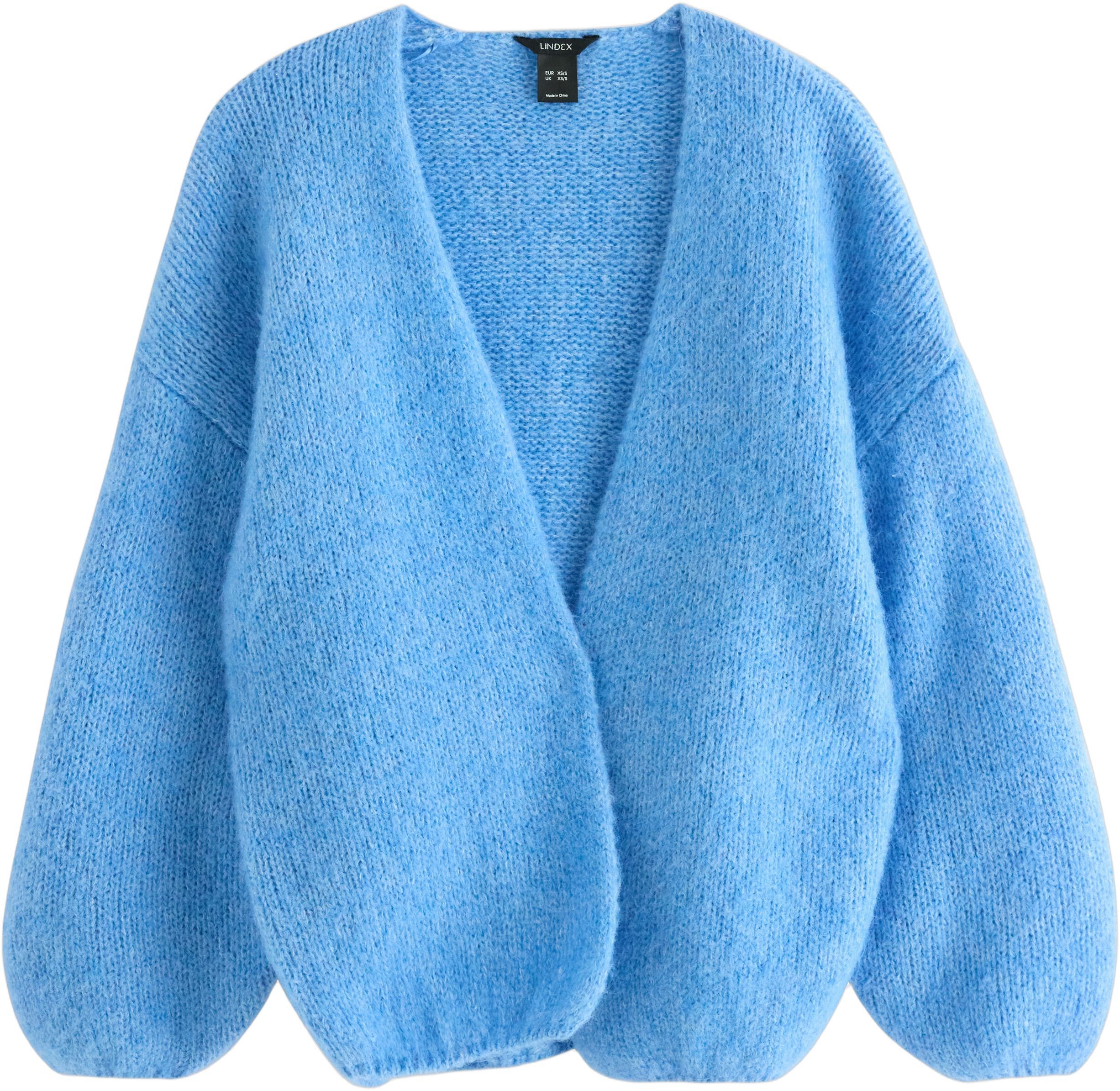 Soft and cosy knitted cardigan with