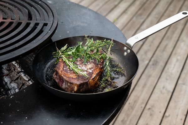 Stegepande - carbonstål - 24 cm