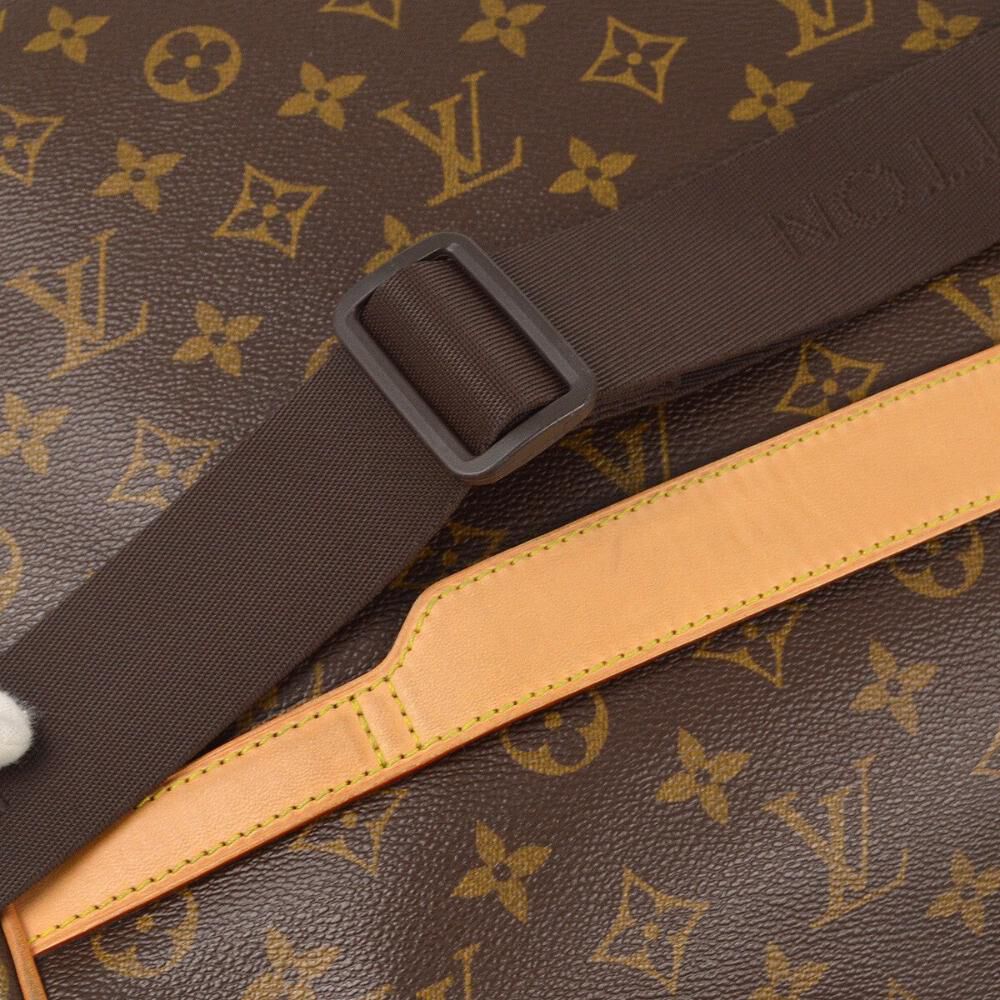 Louis Vuitton Messenger
