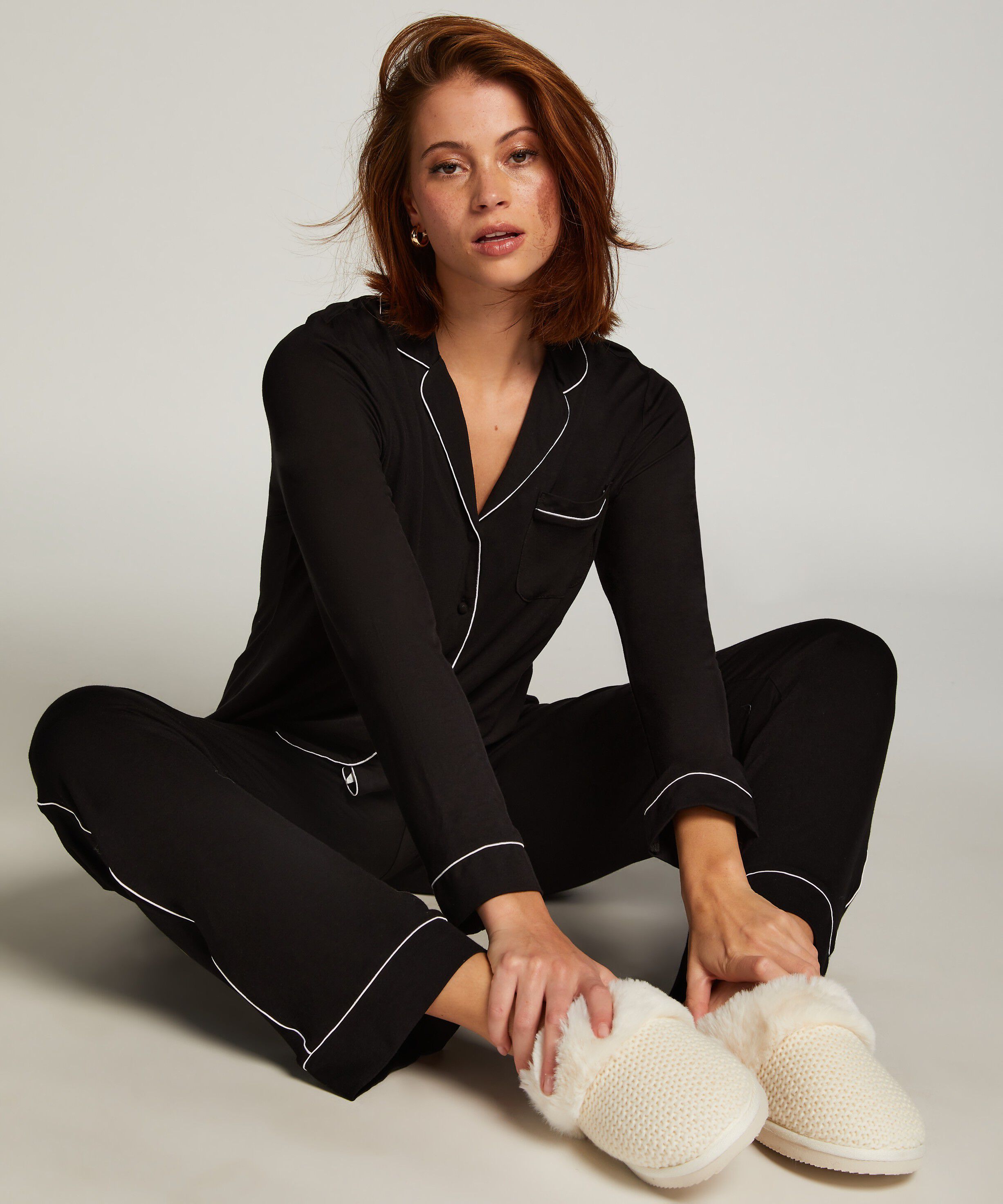 Essential Jersey Pants