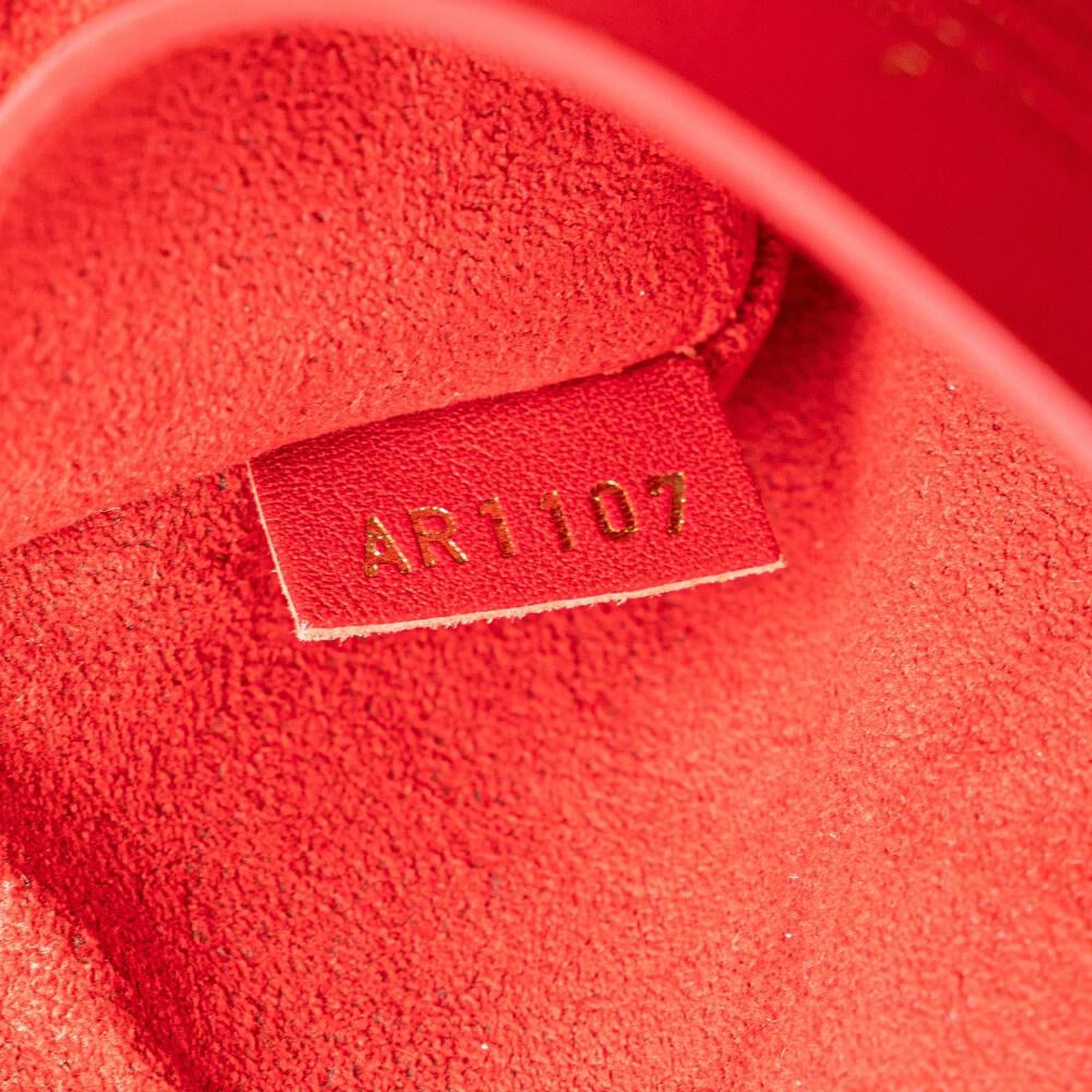 Louis Vuitton Shoulder Bags