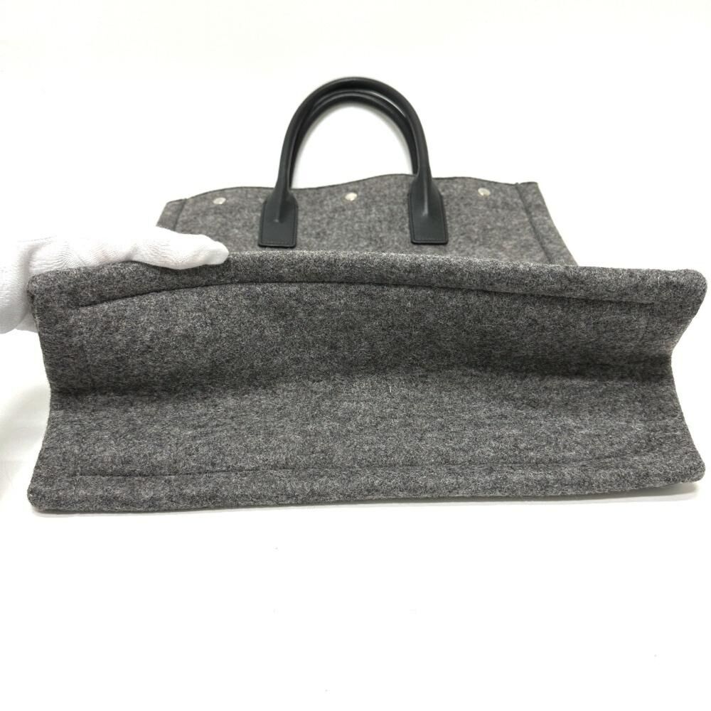 Yves Saint Laurent Handbag