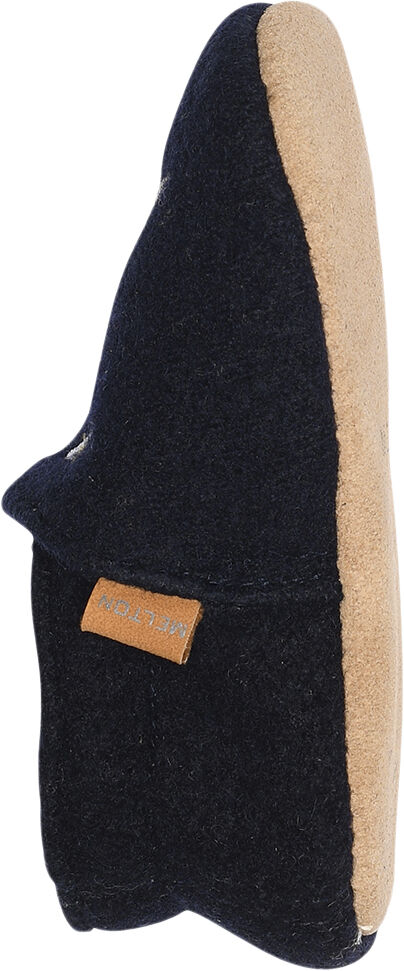 Space wool slippers