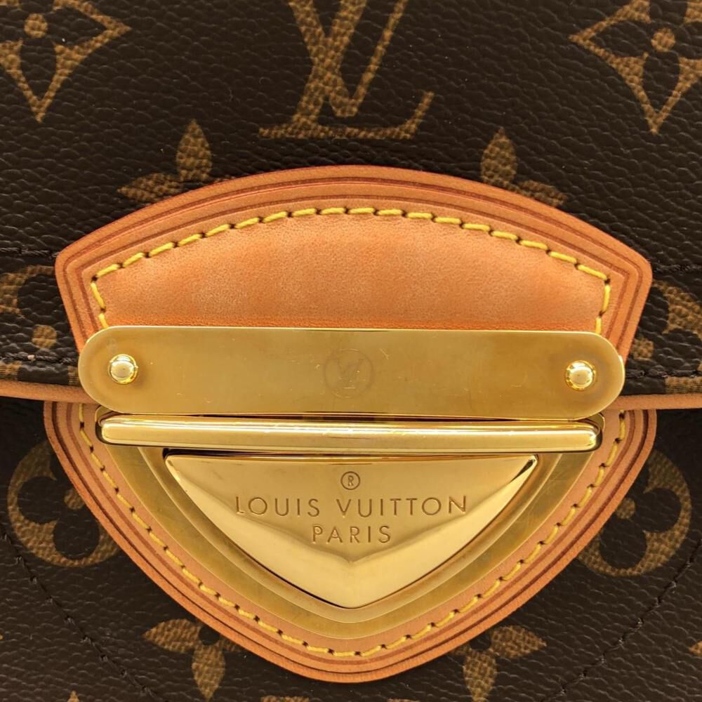 Louis Vuitton Shoulder Bags
