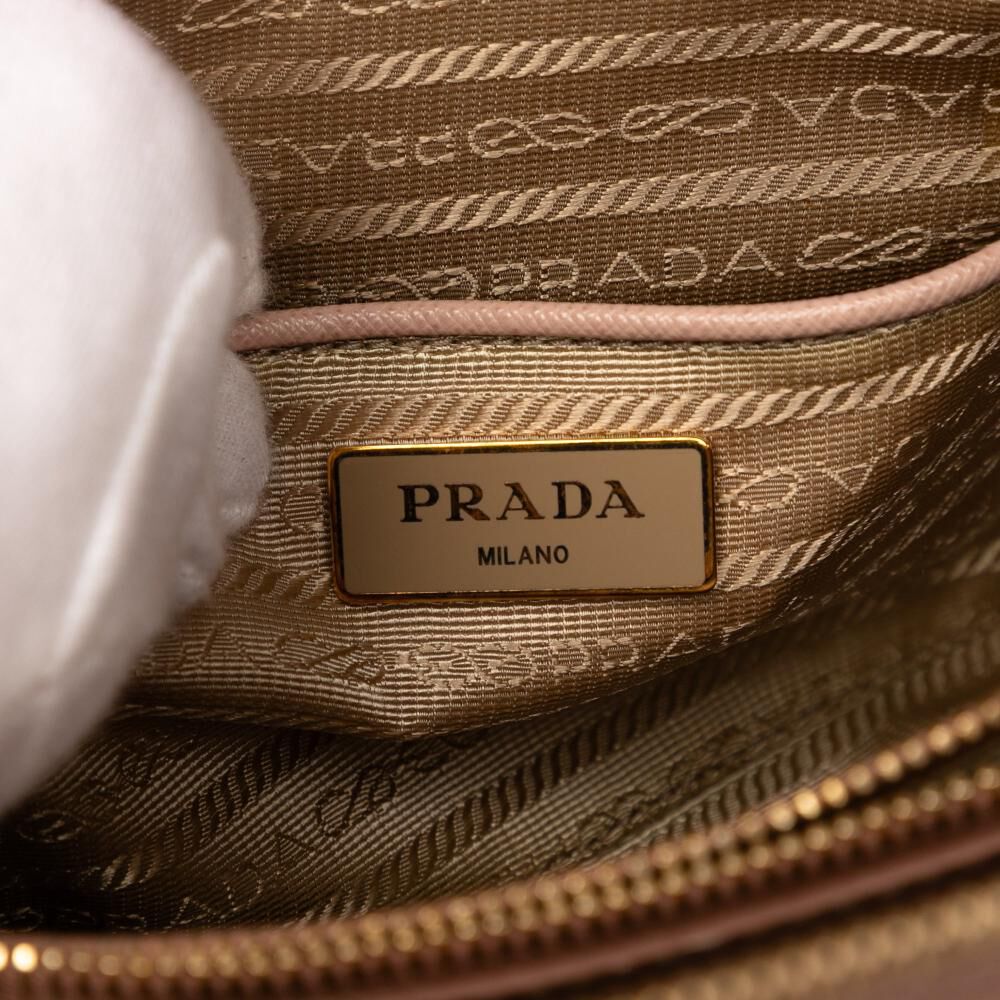 Prada Promenade