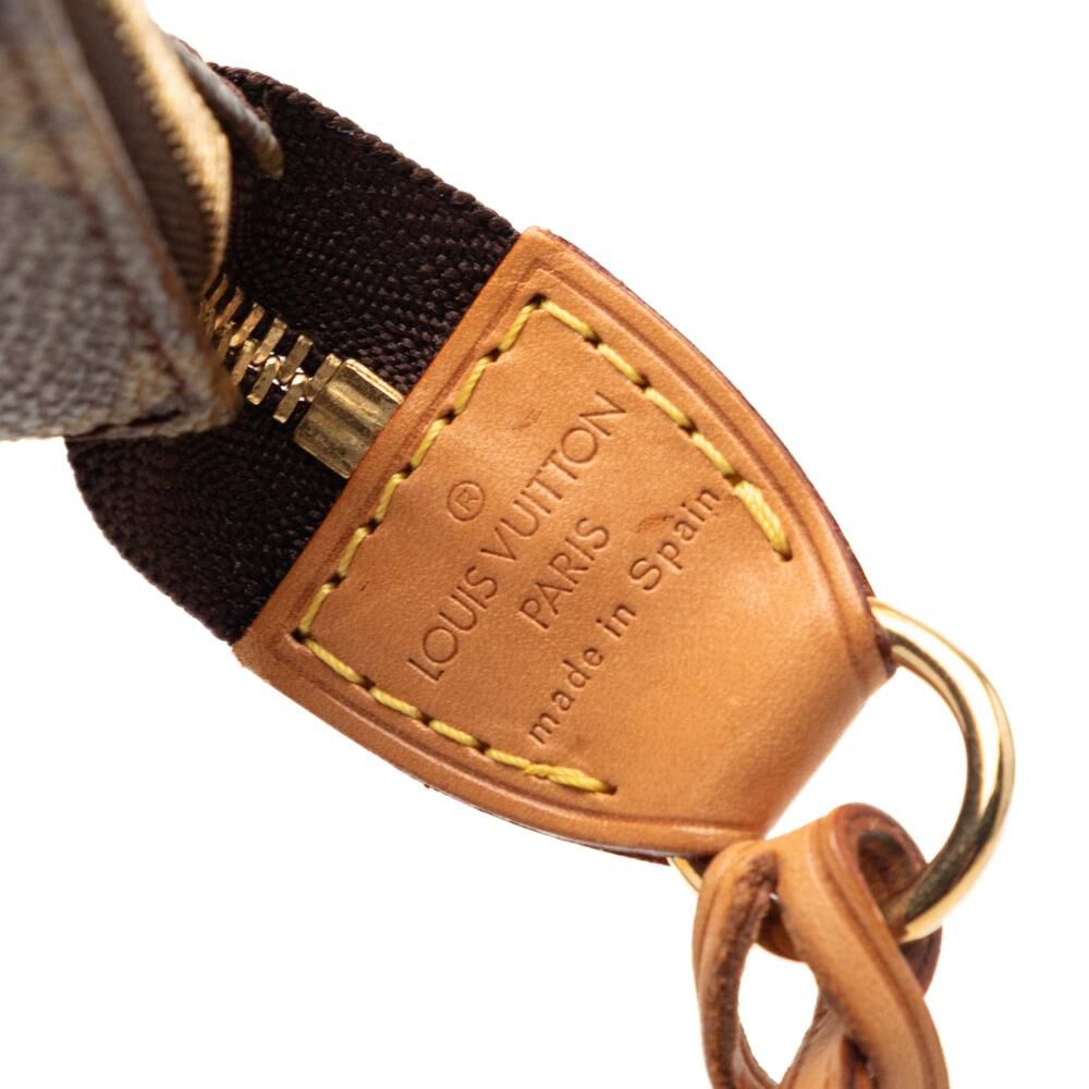 Louis Vuitton Pochette Accessoires