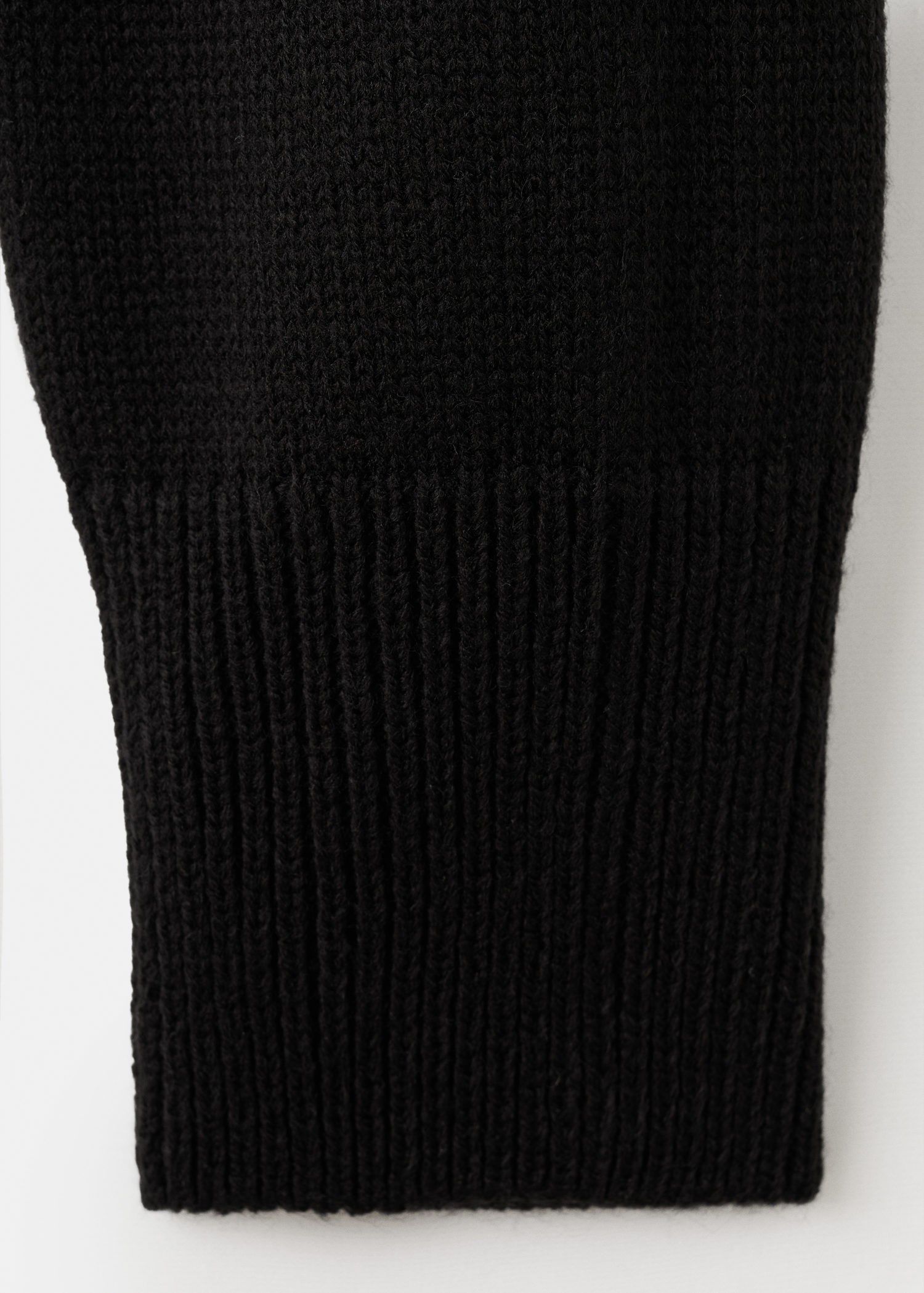Perkins-neck sweater with button
