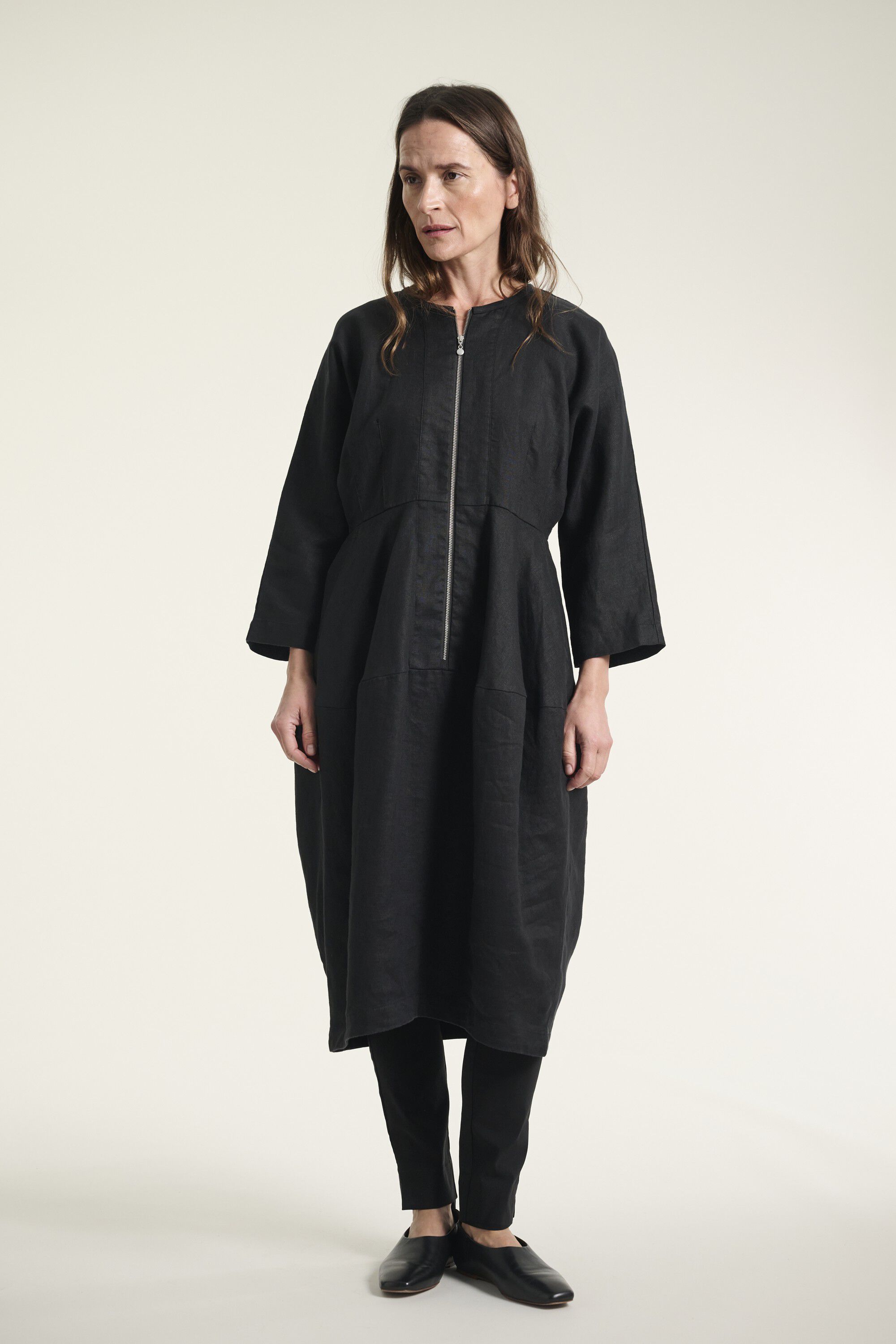 Lazy linen kjole med lynl&aring;s