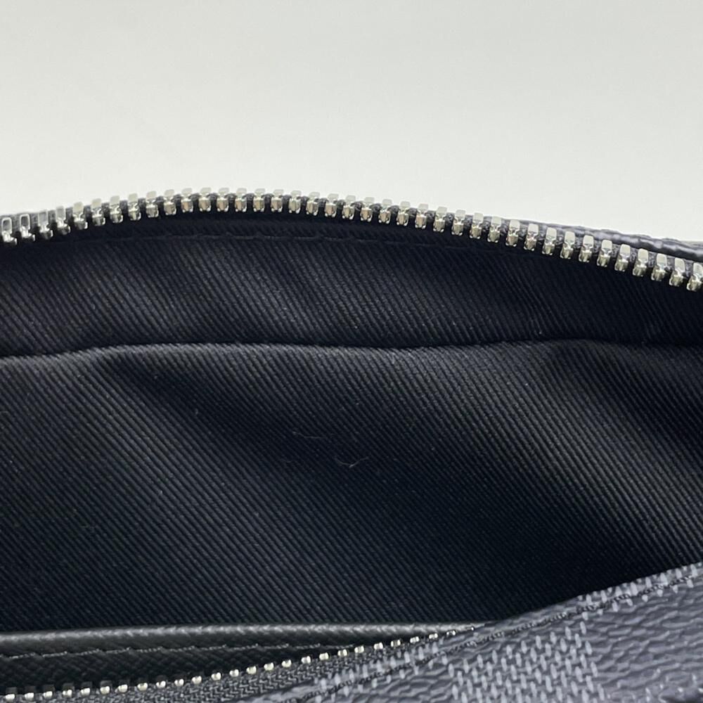 Louis Vuitton Clutch