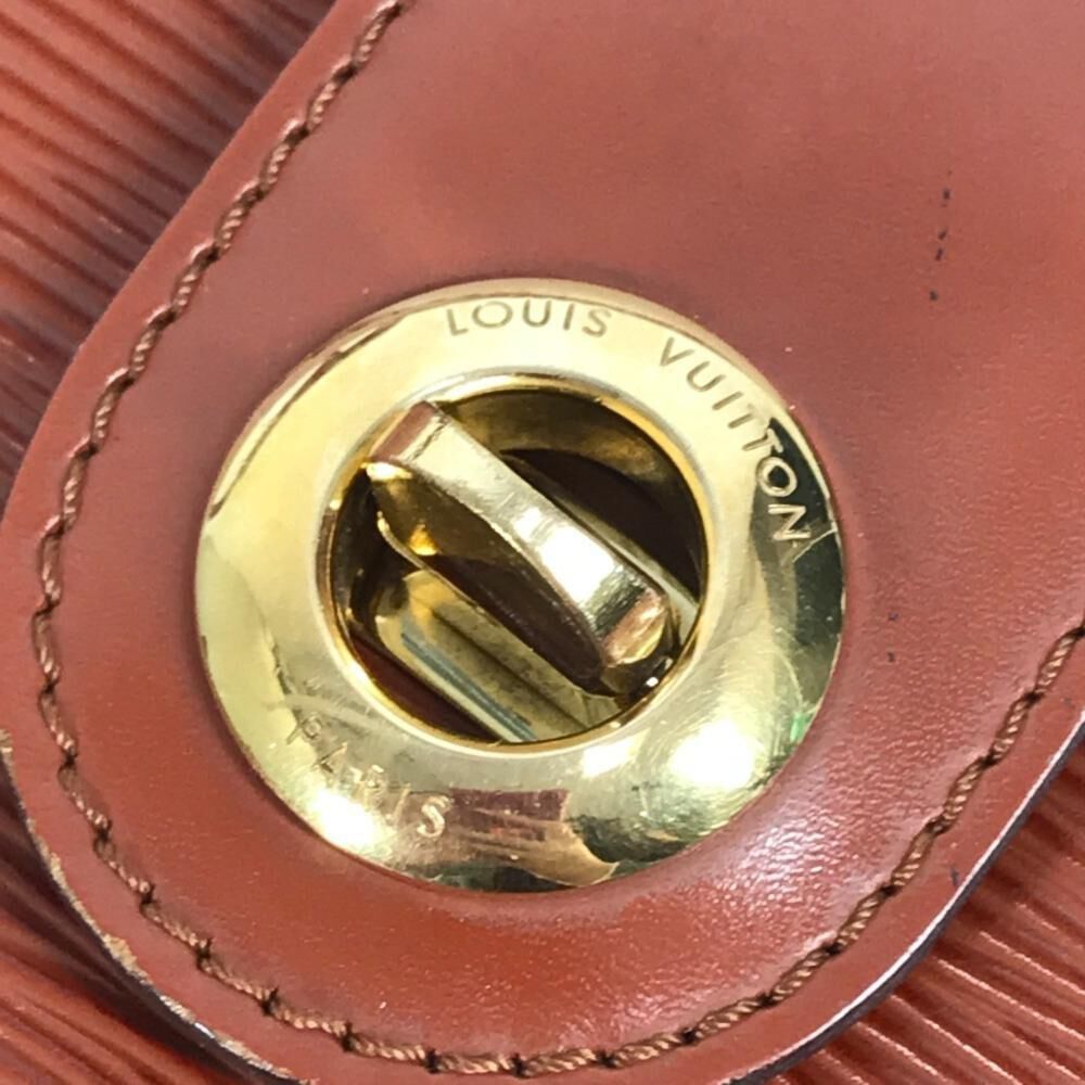 Louis Vuitton Shoulder Bags