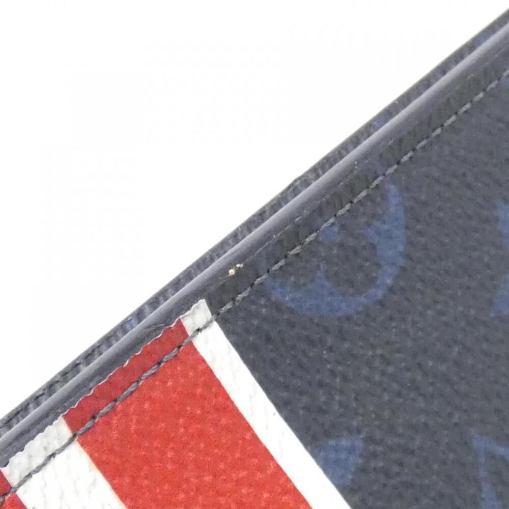 Louis Vuitton Clutch