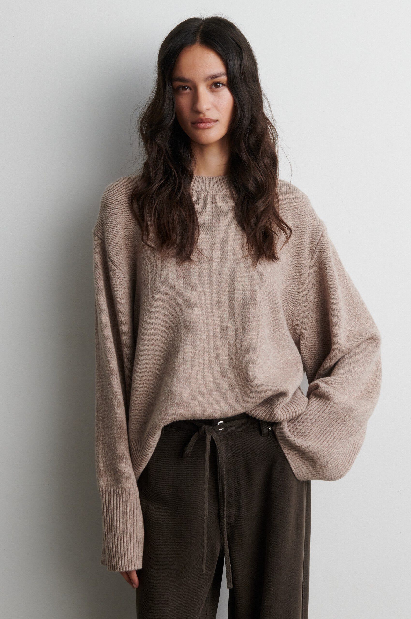 Alpha Knit O-Neck