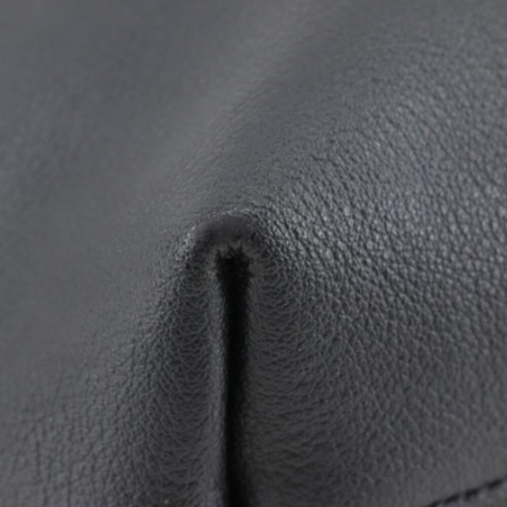 Yves Saint Laurent Tote
