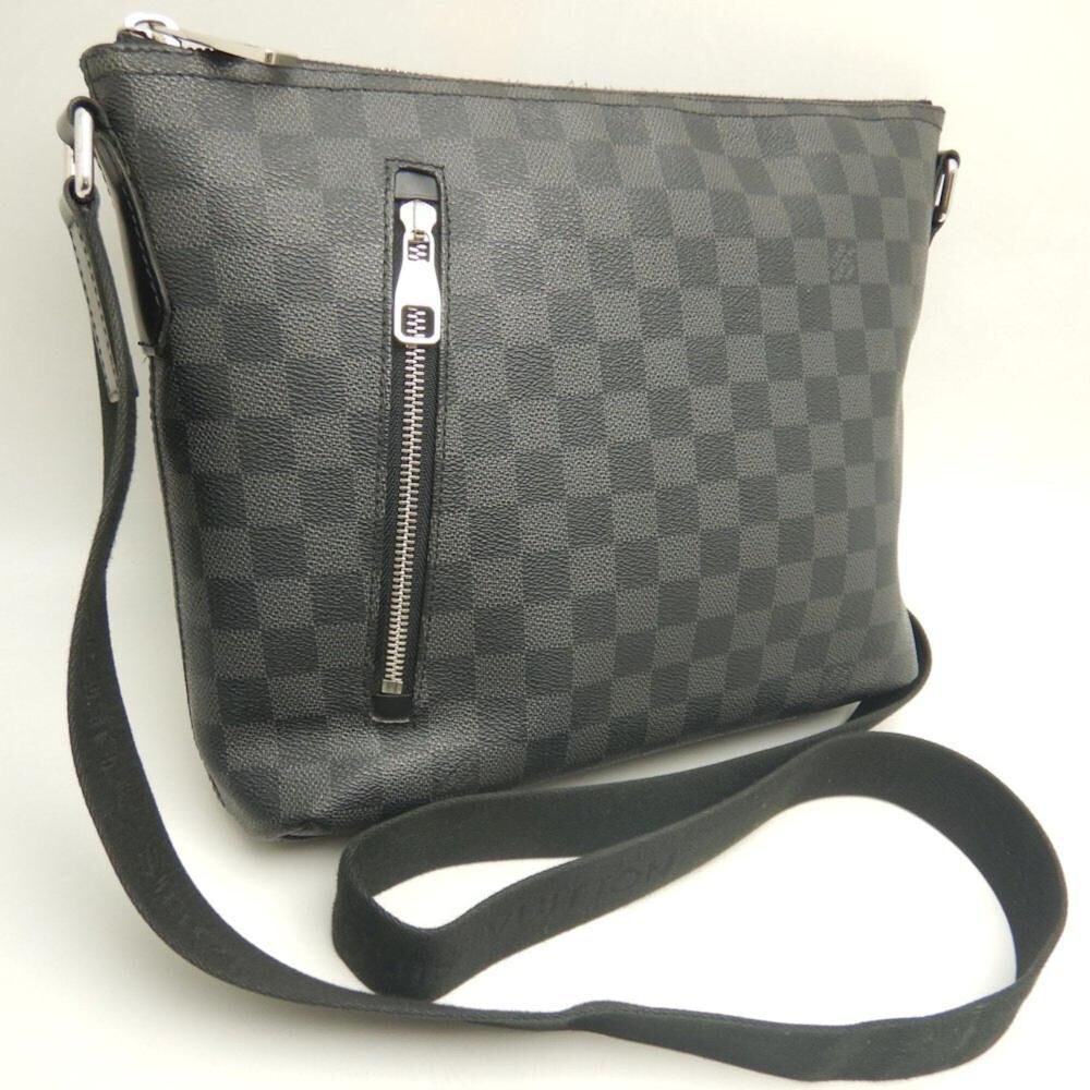 Louis Vuitton Shoulder Bags