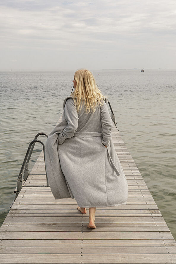 Bathrobe, Mount Everest, light grey