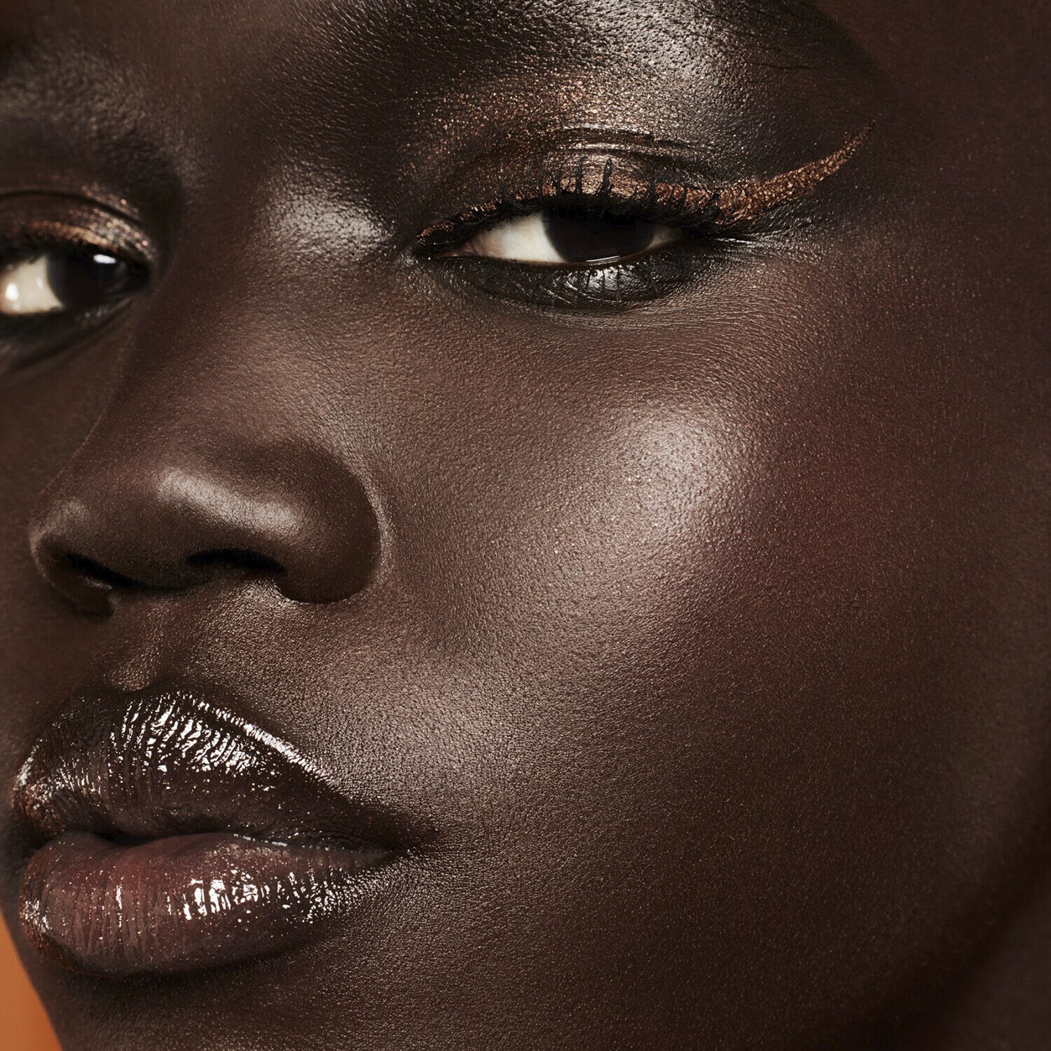 Glitty Lid Shimmer Liquid Liner - Flytande eyeliner