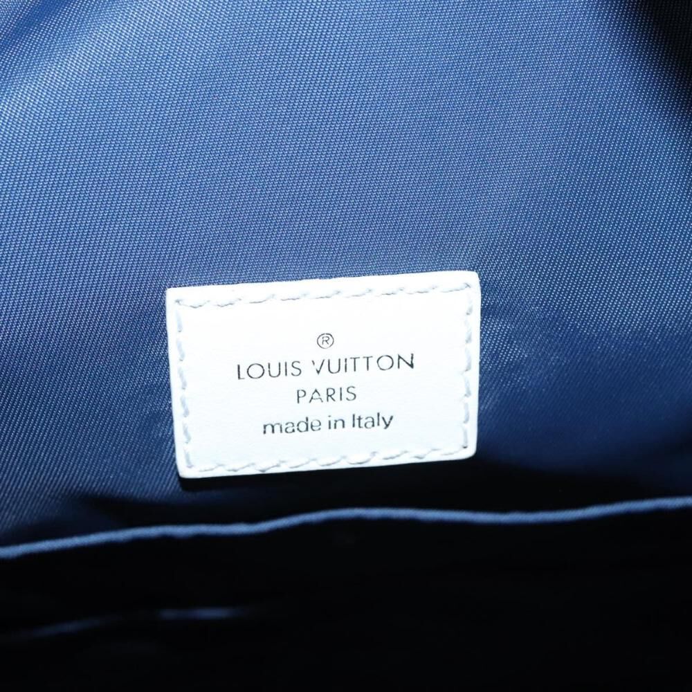 Louis Vuitton Shoulder Bags
