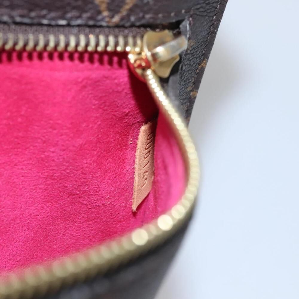 Louis Vuitton Pochette M&eacute;tis