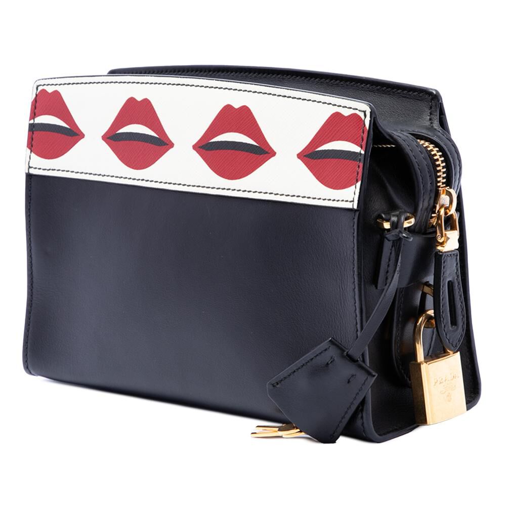 Prada Esplanade