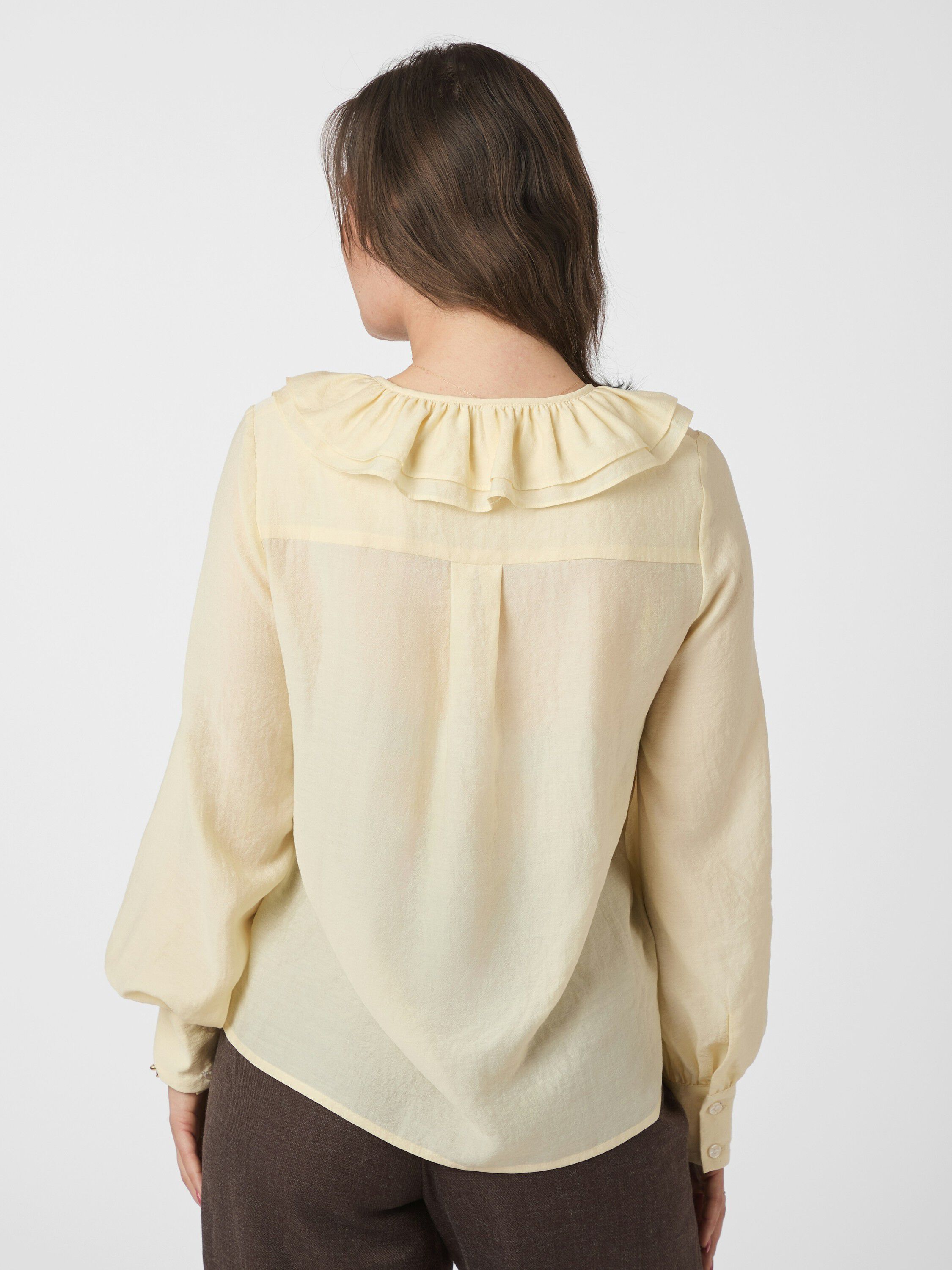 Katarina Crepe Ruffle Blouse