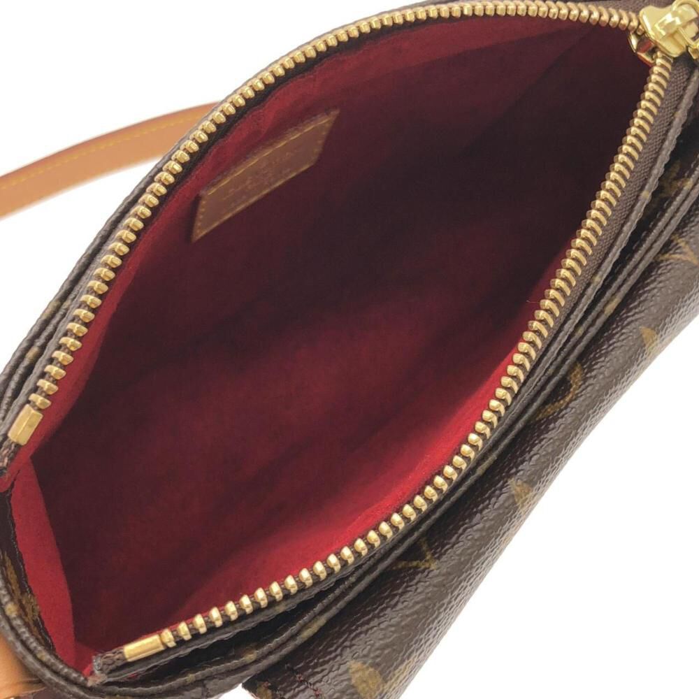 Louis Vuitton Shoulder Bags