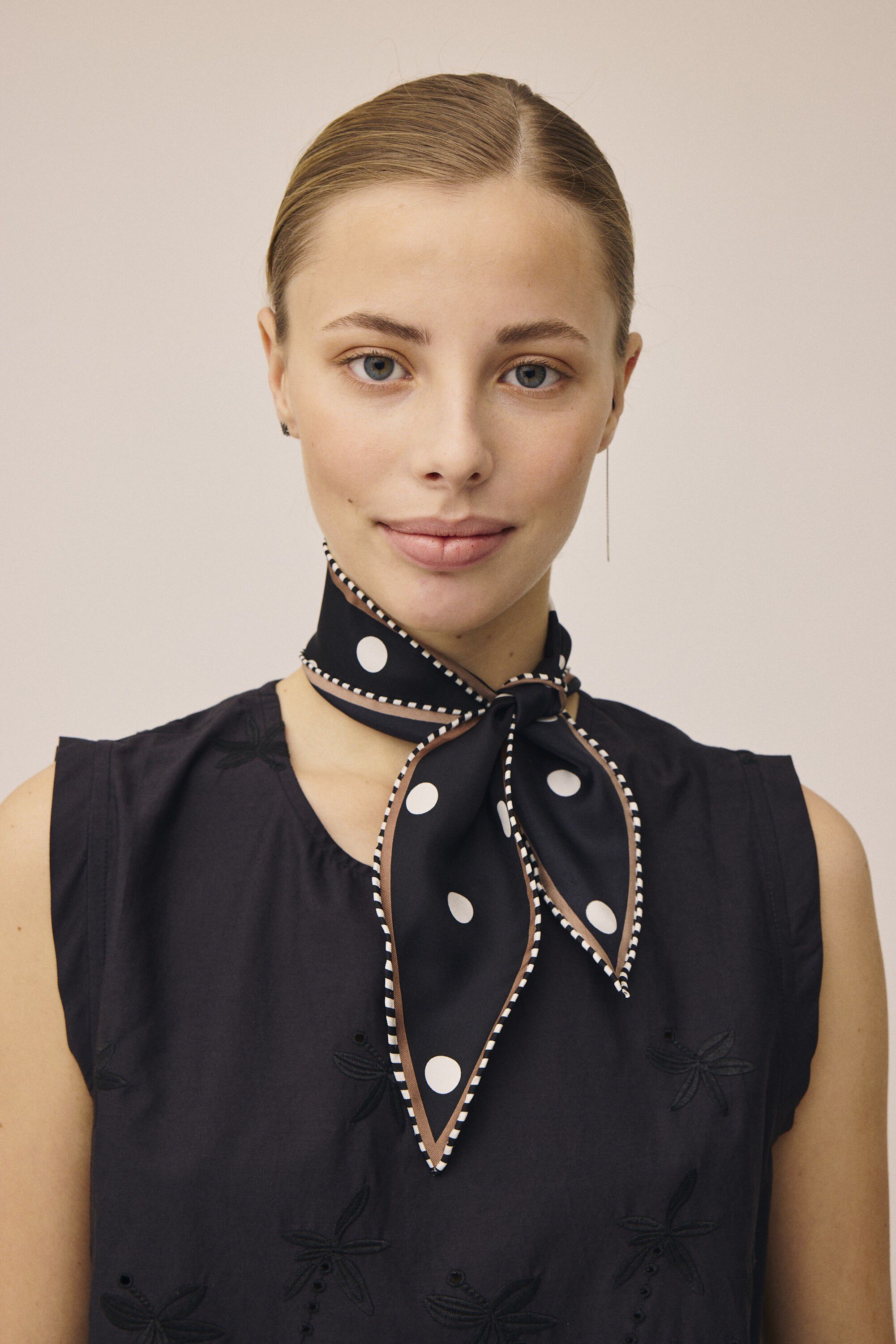 Ira Scarf 100% Silk - 80x10cm