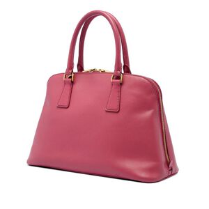 Prada Promenade