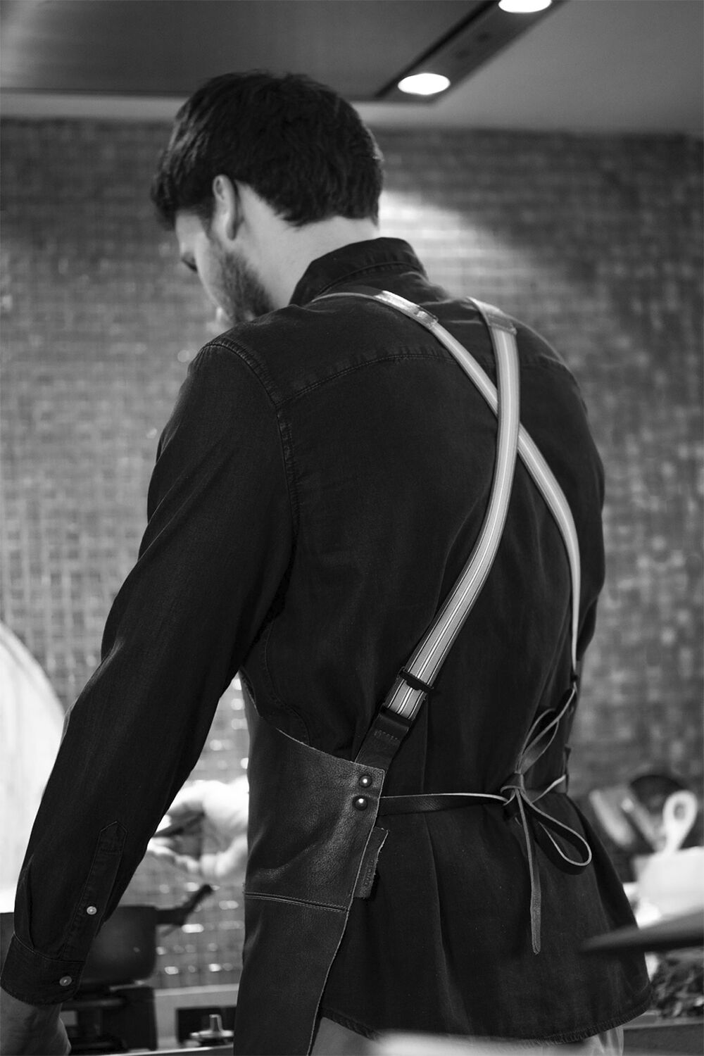 L&aelig;derforkl&aelig;de Suspender Serie Apron Vintage Camel