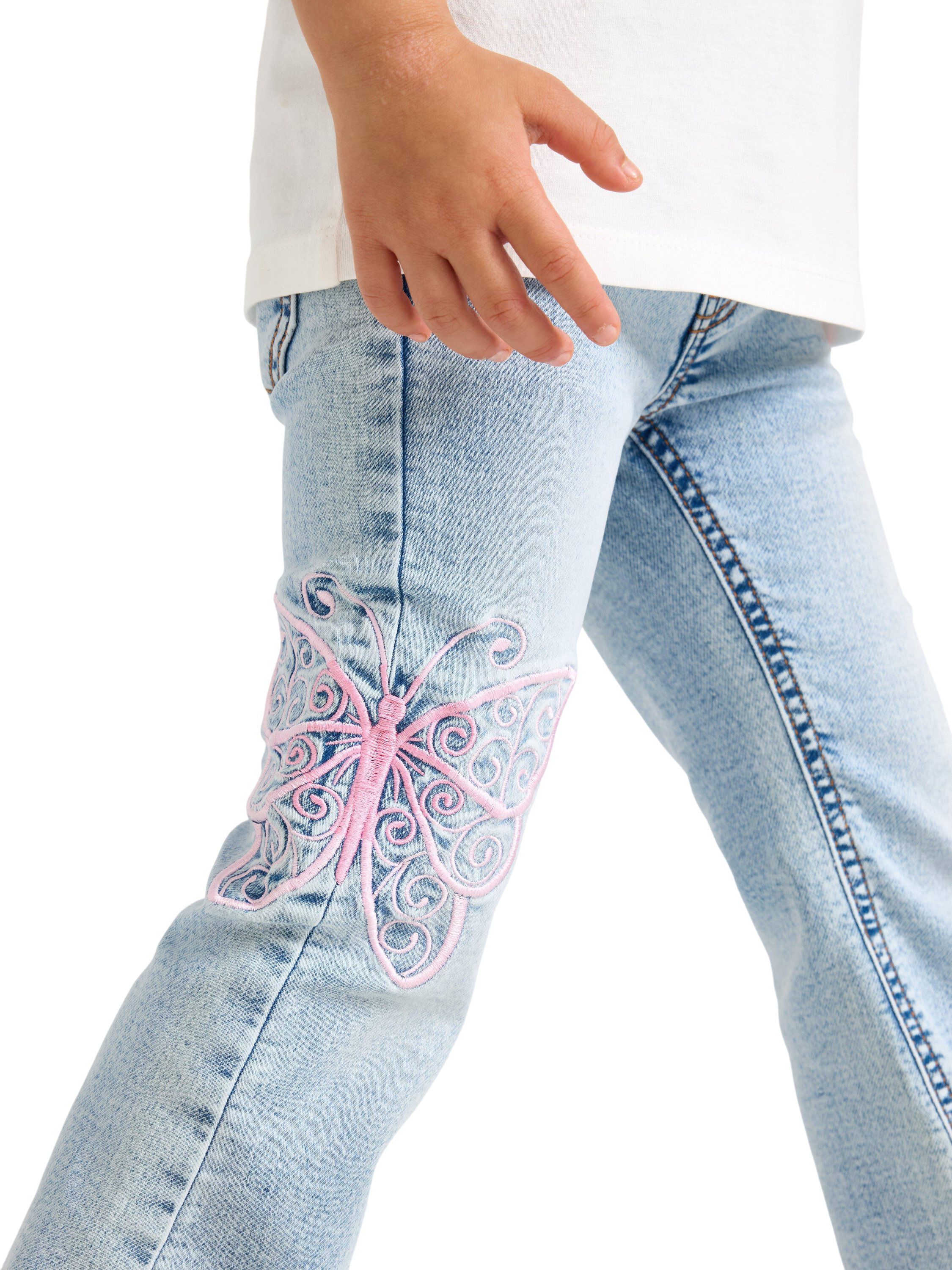 Super str&aelig;kbare jeans i vores pasfo