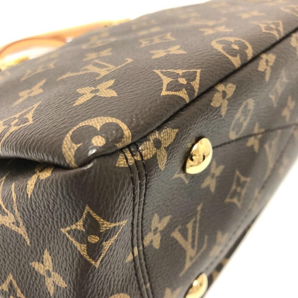 Louis Vuitton Pallas
