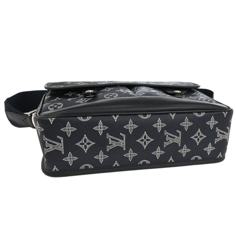 Louis Vuitton Messenger