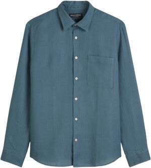 Kent collar, long sleeves, one rect