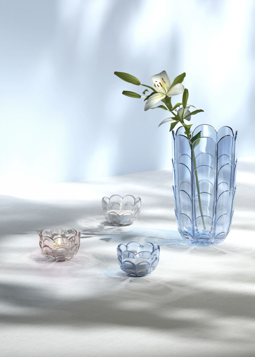 Lily Vase H19 cm blue iris