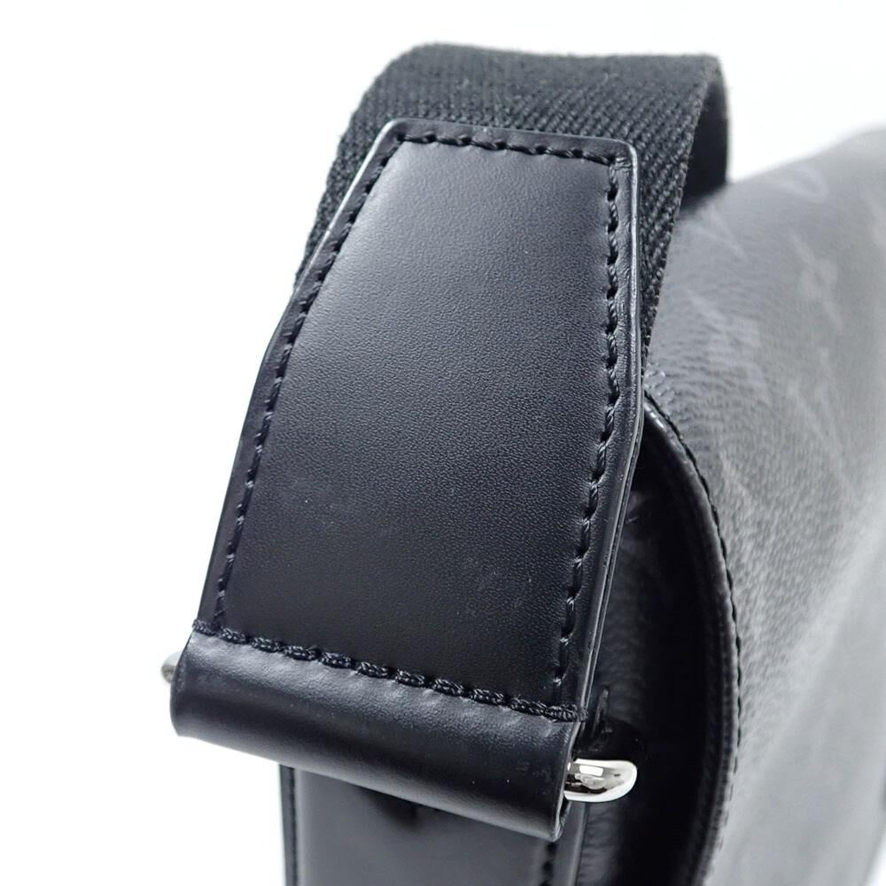 Louis Vuitton District