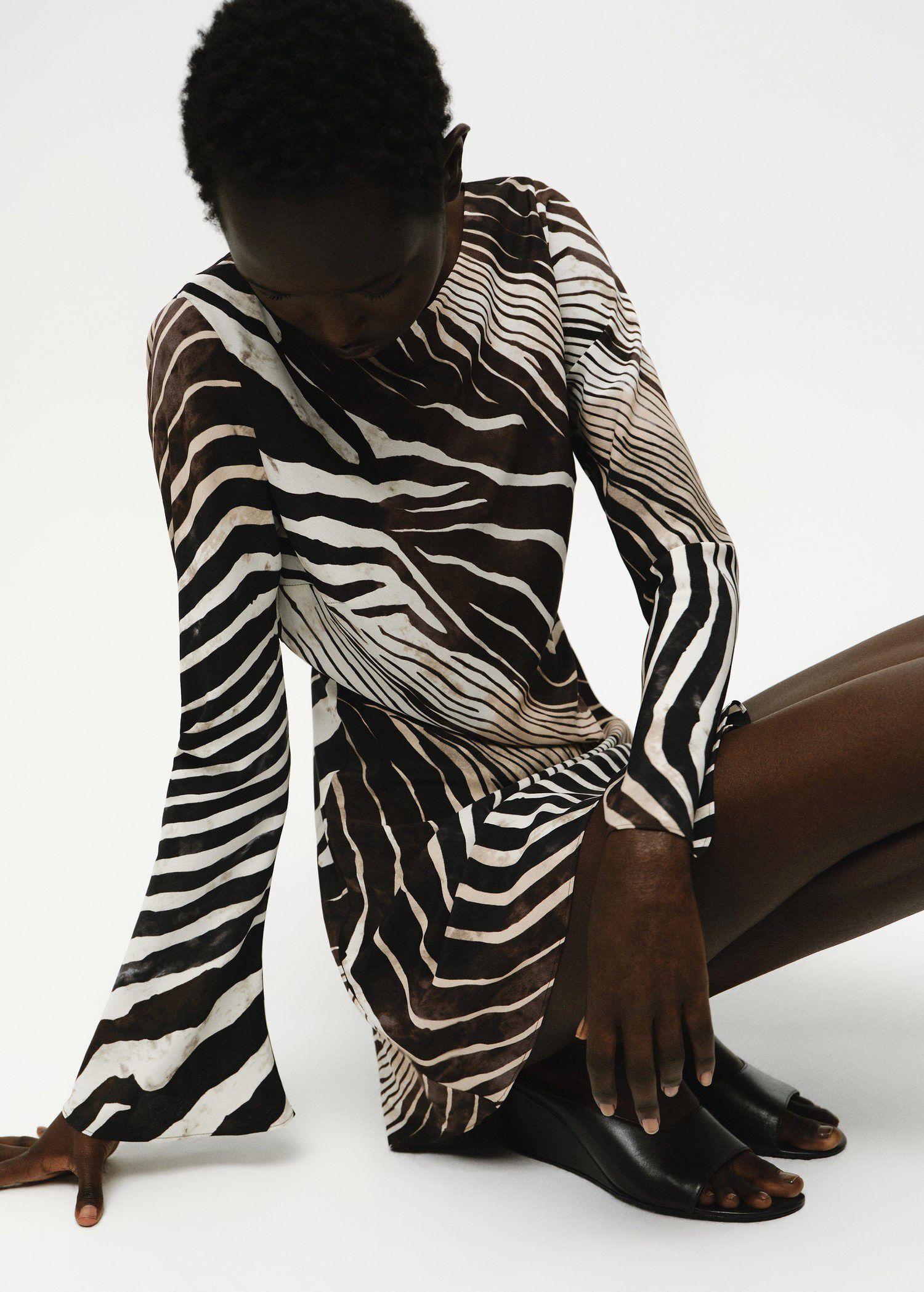 Zebra dress with flared sleeves