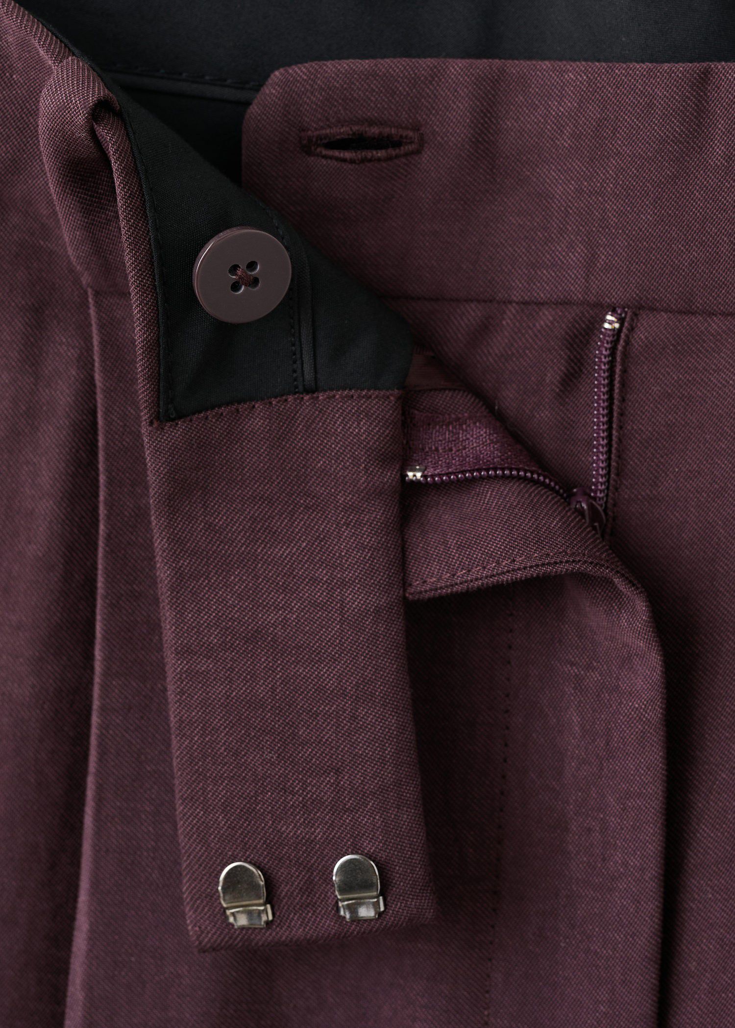 Low-rise lyocell trousers