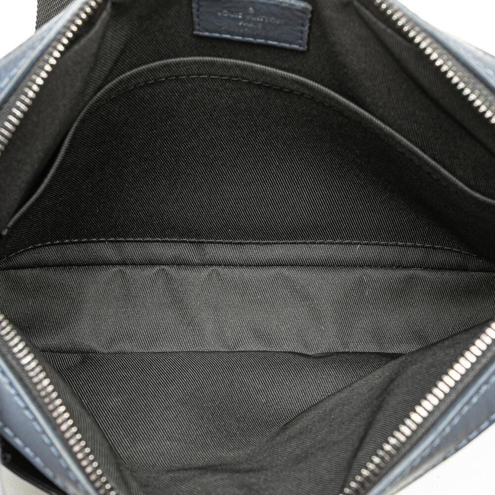 Louis Vuitton Messenger