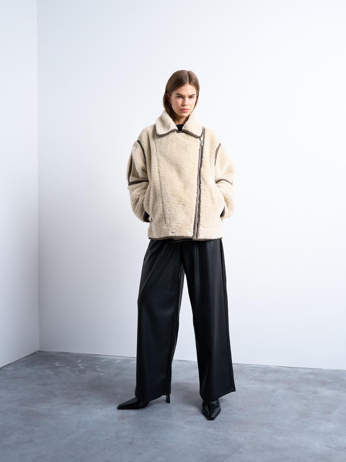 Tsaviaya Short Jacket