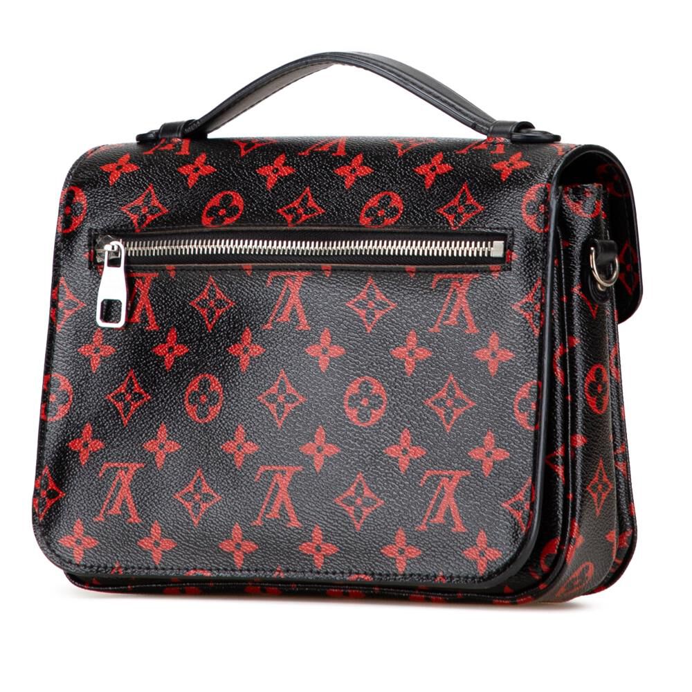 Louis Vuitton Shoulder Bags