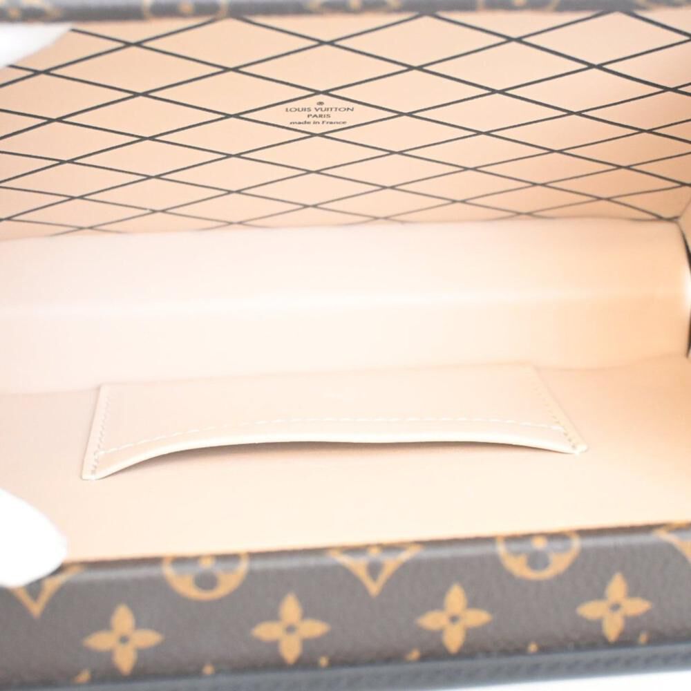 Louis Vuitton Petite Malle