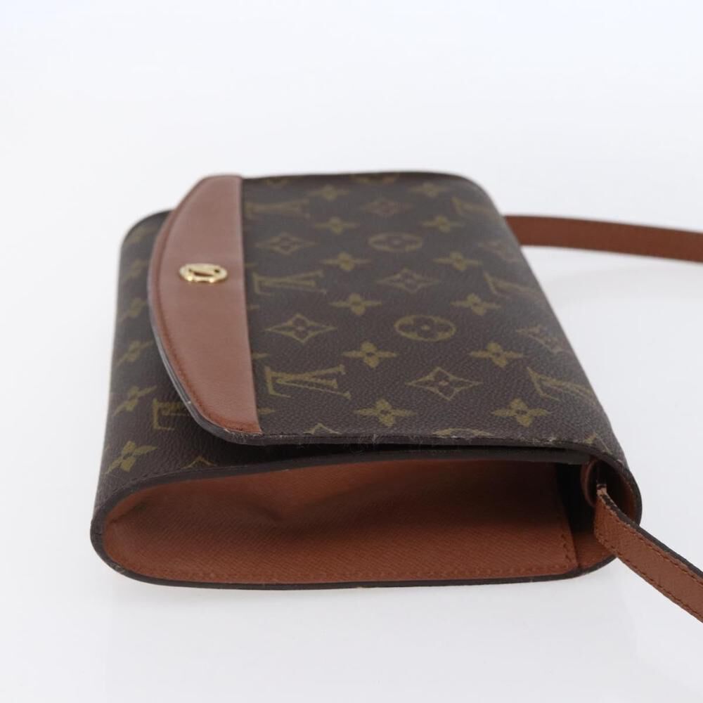 Louis Vuitton Shoulder Bags