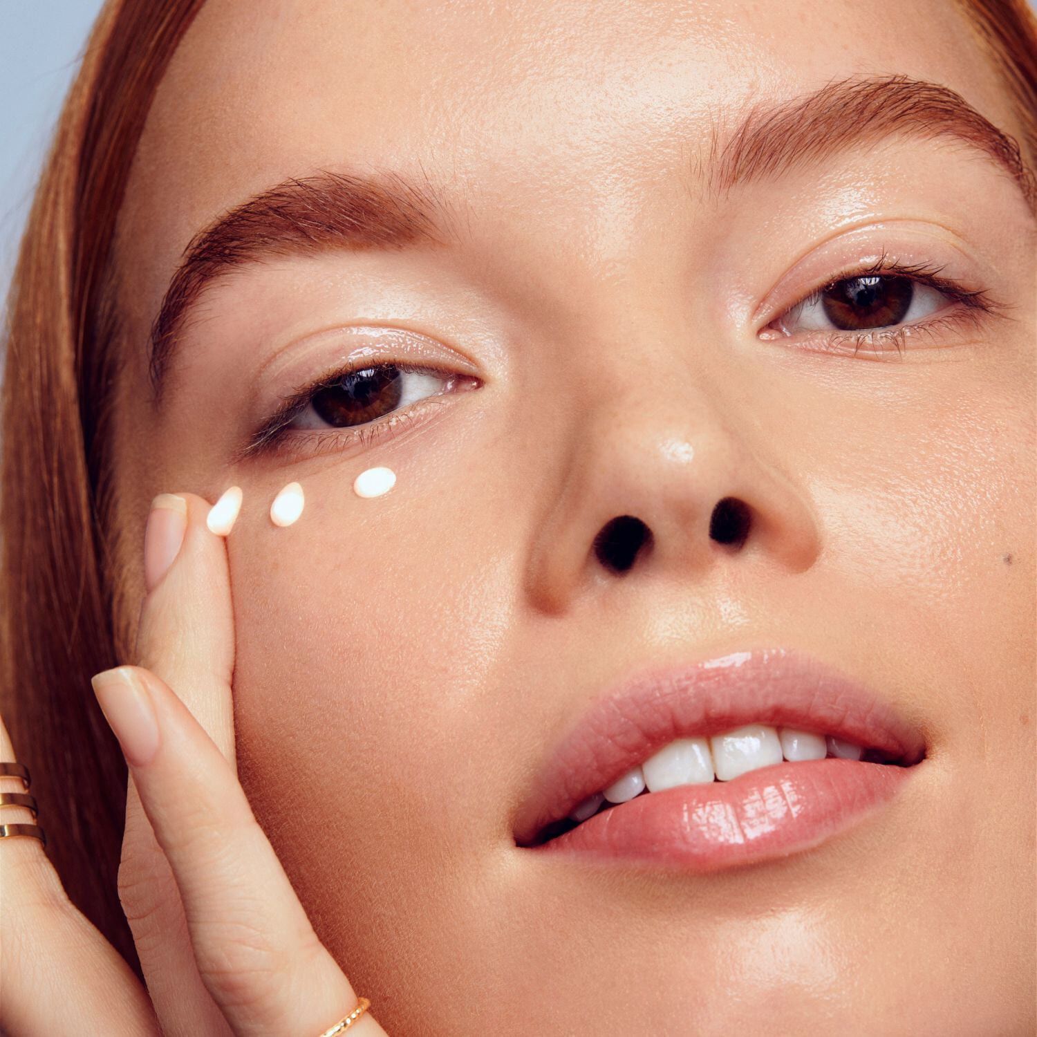 Water Bank Hyaluronic Blue - &Ouml;gonkonturkr&auml;m