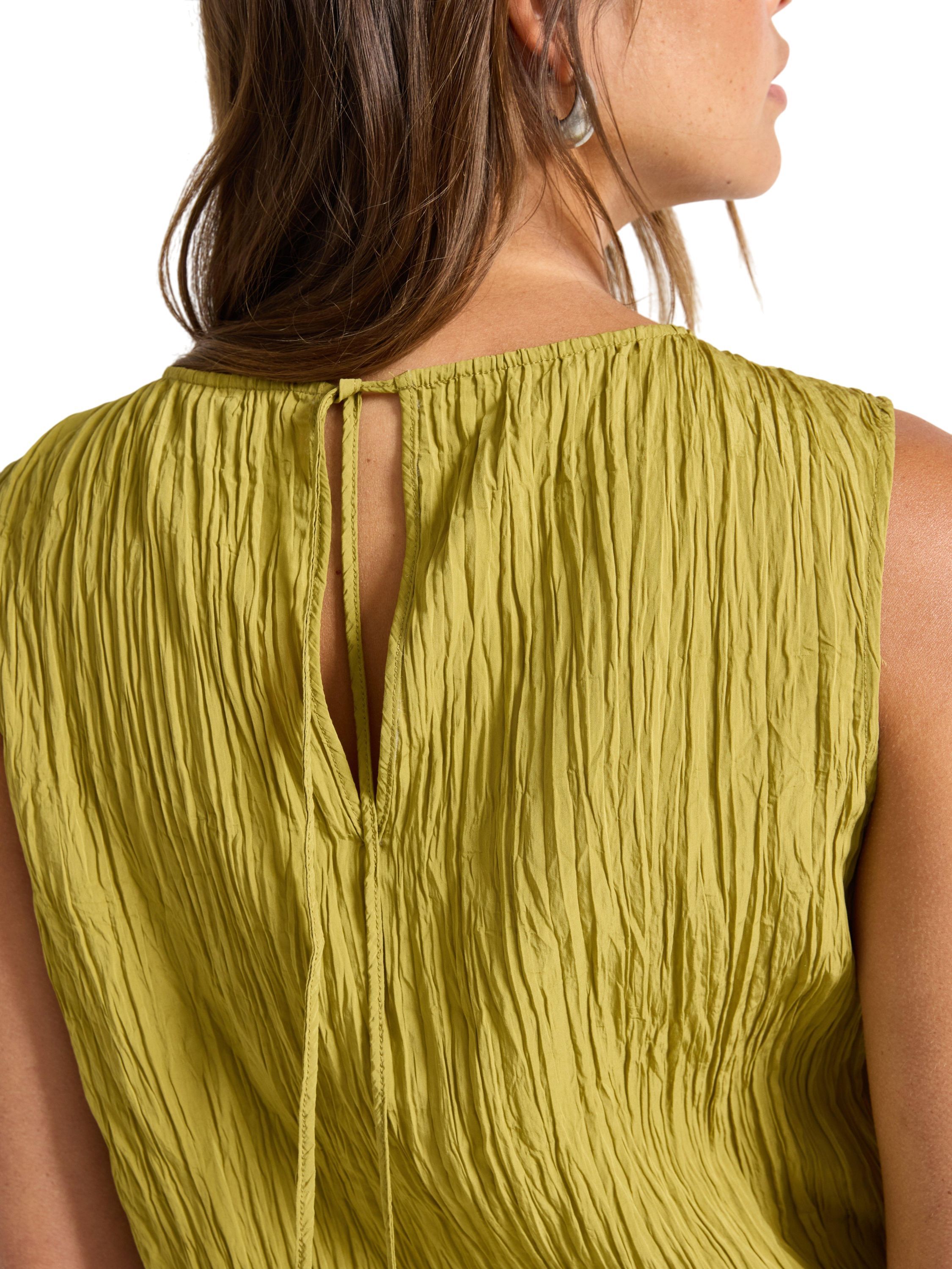 Sleeveless, crinkled blouse with bo