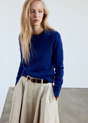 Fine-knit crew-neck sweater