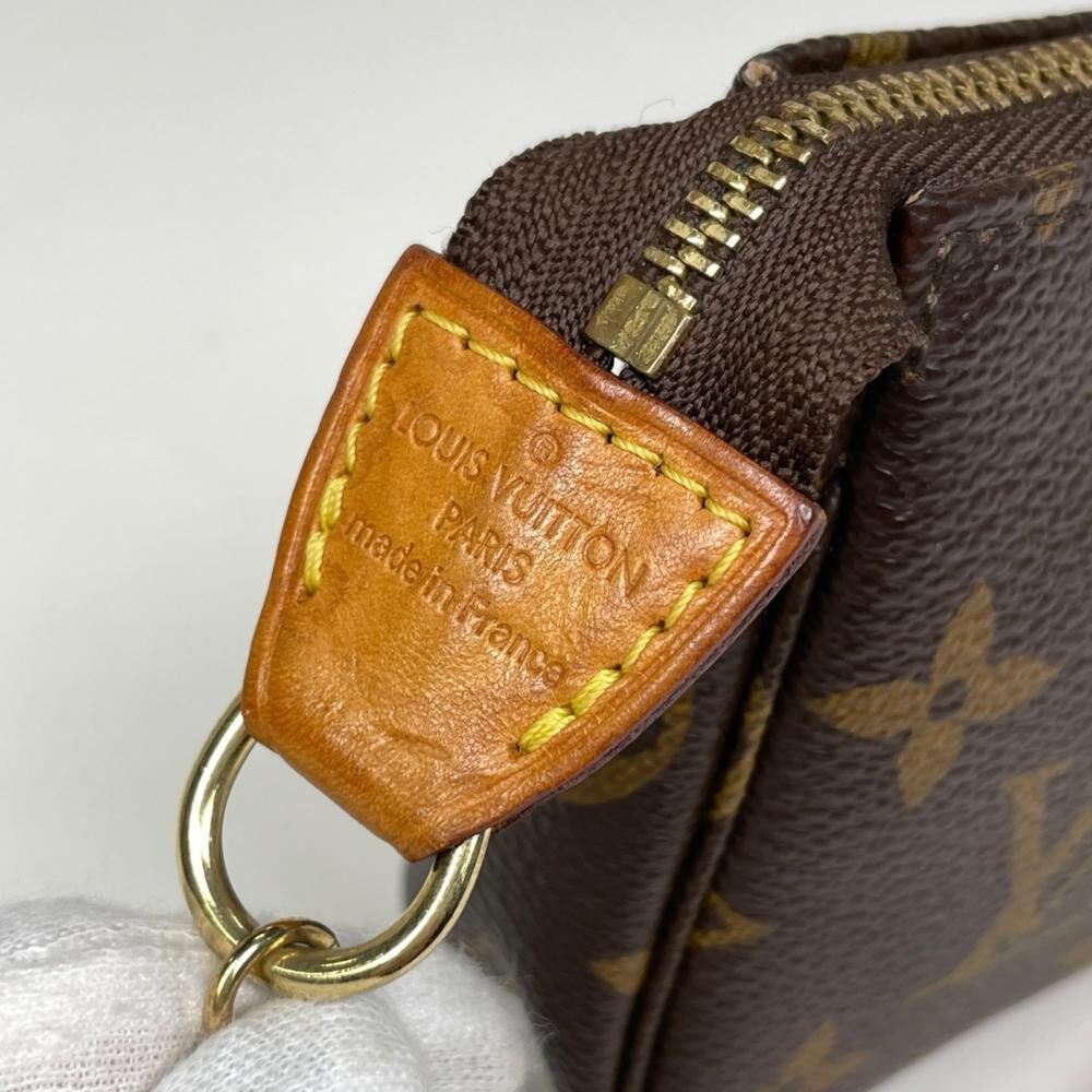 Louis Vuitton Pochette Accessoires