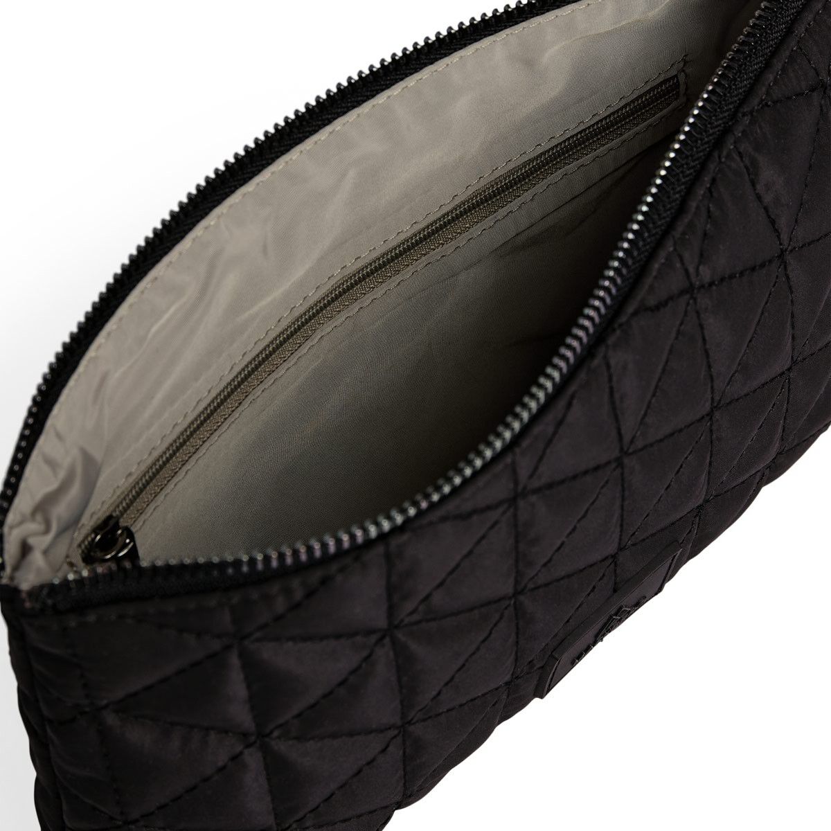 Remotembg Make-Up Pouch, Rec.