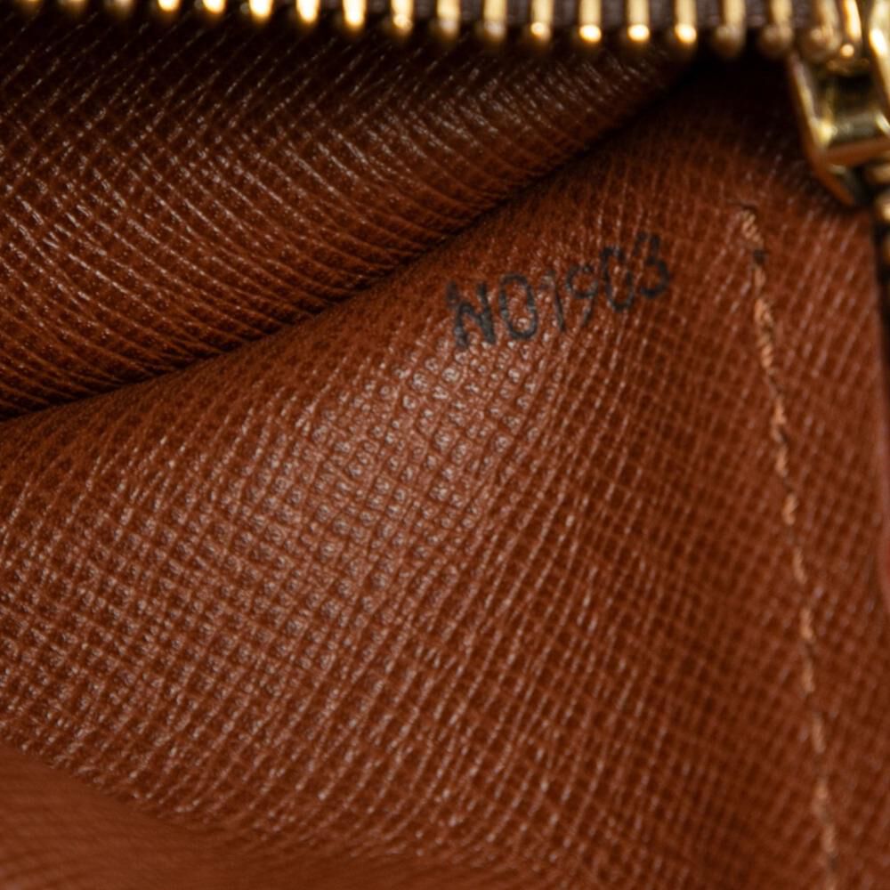 Louis Vuitton Papillon