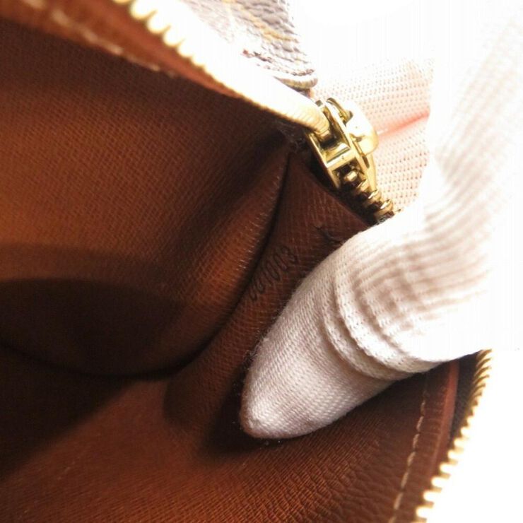 Louis Vuitton Papillon