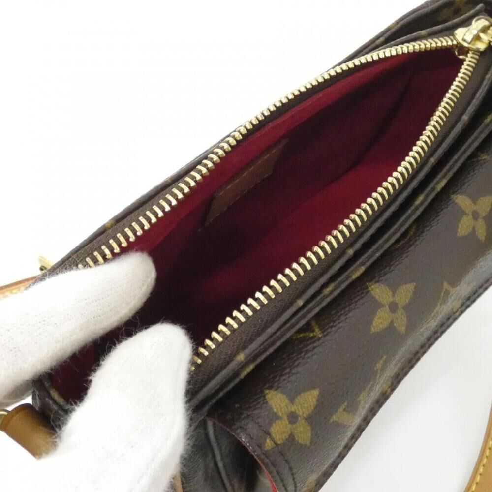 Louis Vuitton Shoulder Bags